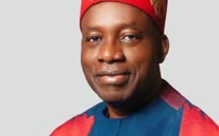 NIGERIA: Governor Confronts a Preacher Using Loudspeakers at the Market and bans roadside preaching, imposes ₦500,000 ($327.76) fine